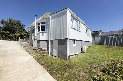 Photo of property in 75 Pendarves Street, New Plymouth, 4310