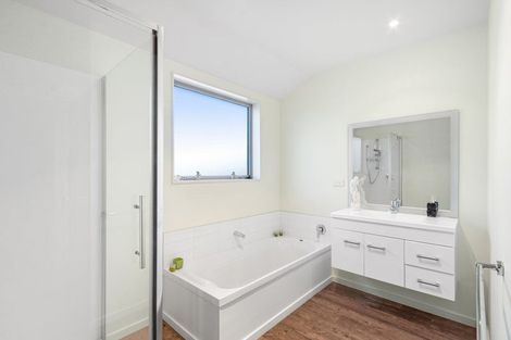 Photo of property in 194 Riverlaw Terrace, Saint Martins, Christchurch, 8022