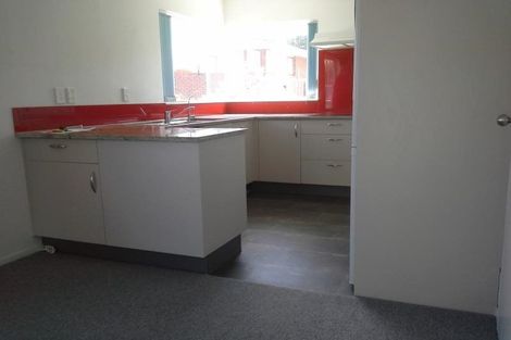 Photo of property in 8b Whiteley Street, Moturoa, New Plymouth, 4310