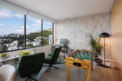 Photo of property in 5/2 Oriental Terrace, Mount Victoria, Wellington, 6011