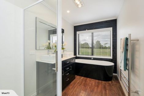 Photo of property in 24 Medhurst Road North, Bombay, 2675