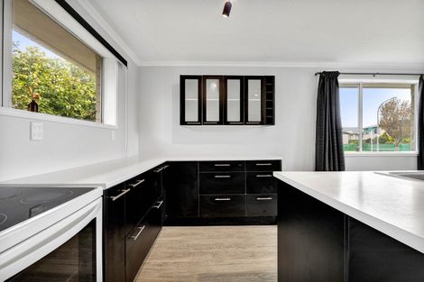 Photo of property in 13 Oberon Street, Stratford, 4332