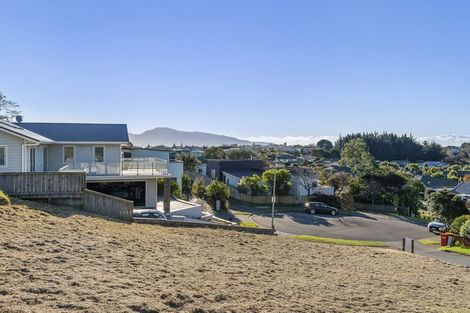 Photo of property in 20 Charlotte Way, Raumati South, Paraparaumu, 5032