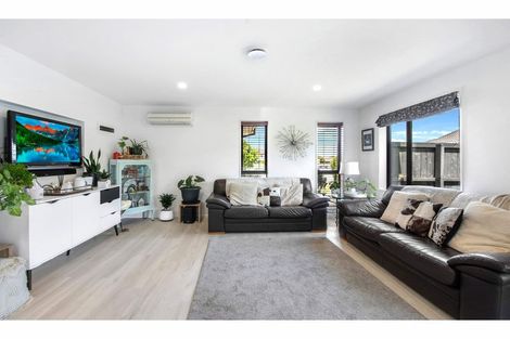 Photo of property in 44 Acacia Avenue, Rangiora, 7400