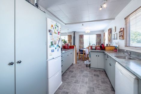 Photo of property in 2 Booth Street, Carterton, 5713