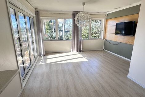 Photo of property in 5 Glenmore Road, Sunnyhills, Auckland, 2010