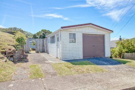 Photo of property in 20 Franklyn Road, Tawa, Wellington, 5028