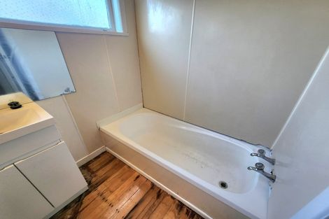 Photo of property in 25 Brentford Place, Manurewa, Auckland, 2102