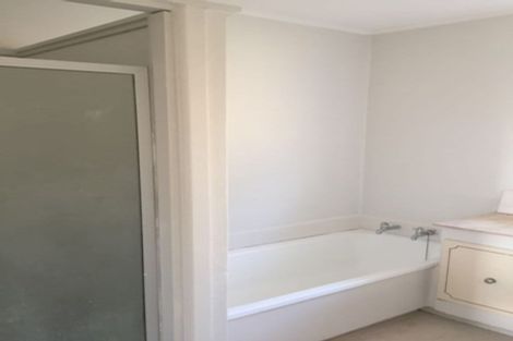 Photo of property in 13 Beswick Place, Birkdale, Auckland, 0626