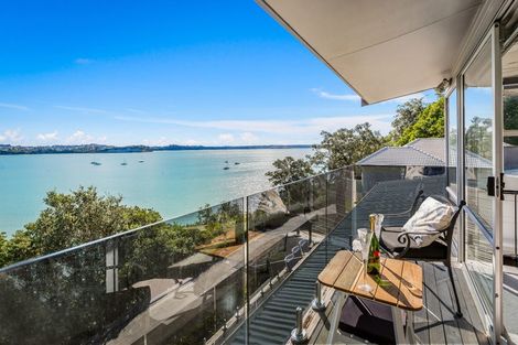 Photo of property in 79 De Luen Avenue, Tindalls Beach, Whangaparaoa, 0930