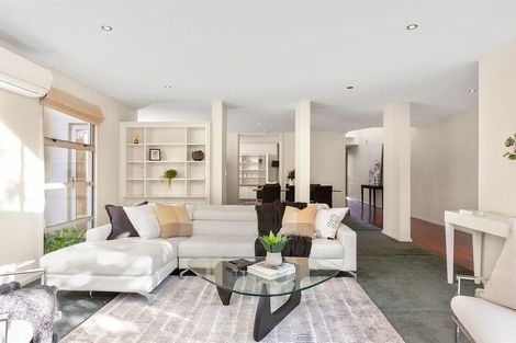 Photo of property in 2/37 Poynder Avenue, Merivale, Christchurch, 8014