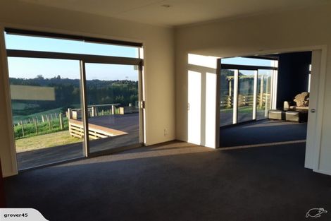 Photo of property in 37 Mangahewa Road, Tikorangi, Waitara, 4383