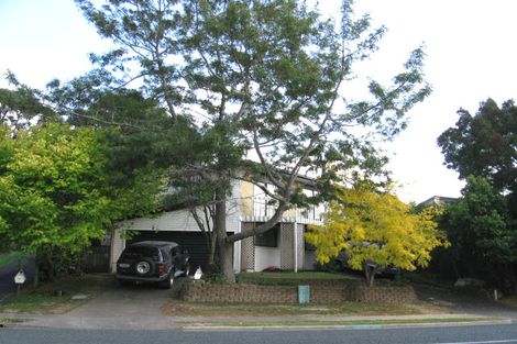 Photo of property in 9 John Downs Drive, Browns Bay, Auckland, 0630