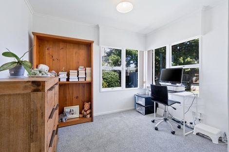 Photo of property in 1/3 Stanley Avenue, Milford, Auckland, 0620