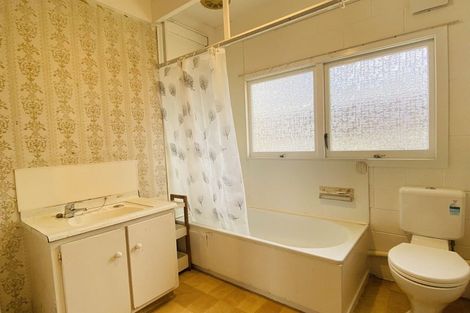 Photo of property in 1/22 Kelston Street, New Lynn, Auckland, 0600