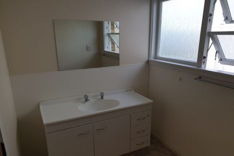 Photo of property in 228 Old Farm Road, Hamilton East, Hamilton, 3216