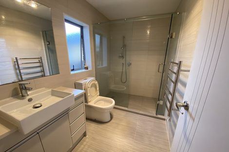 Photo of property in 18 Mural Place, Greenhithe, Auckland, 0632