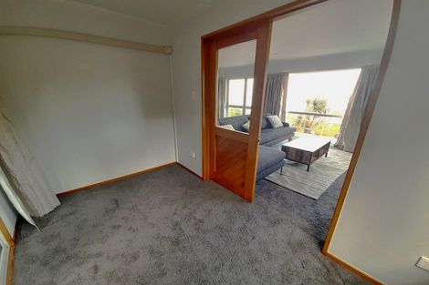 Photo of property in 32 Avalon Crescent, Fernhill, Queenstown, 9300