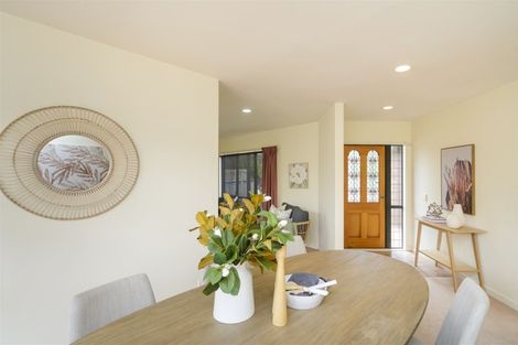 Photo of property in 127 Summerhill Drive, Fitzherbert, Palmerston North, 4410