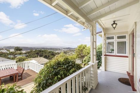 Photo of property in 8 Mertoun Terrace, Highbury, Wellington, 6012