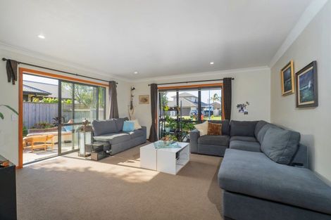 Photo of property in 70 Cholmondeley Crescent, Whitianga, 3510