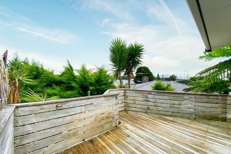 Photo of property in 22a Tramway Road, Beach Haven, Auckland, 0626