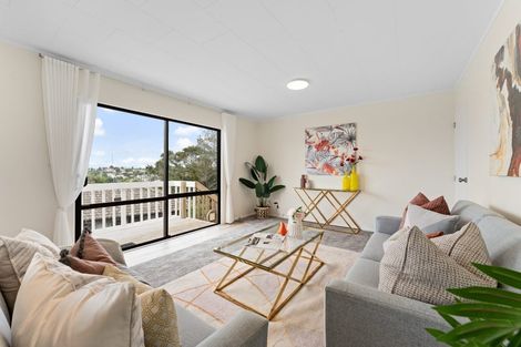 Photo of property in 2/16 Kupari Place, Totara Vale, Auckland, 0629