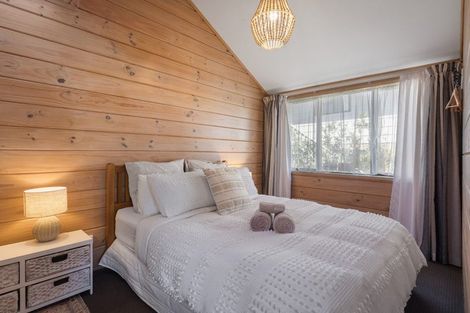 Photo of property in 42 Beach Road, Waihi Beach, 3611