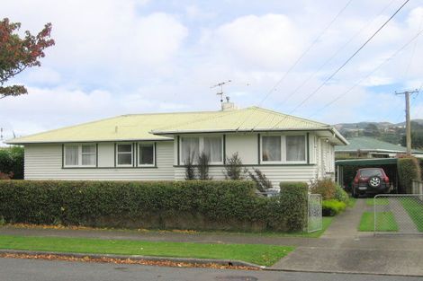 Photo of property in 35 Foster Street, Taita, Lower Hutt, 5011