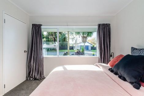 Photo of property in 30 The Avenue, Paraparaumu Beach, Paraparaumu, 5032