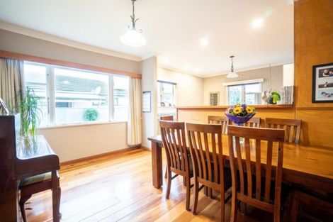 Photo of property in 68 Pahiatua Street, Hokowhitu, Palmerston North, 4410
