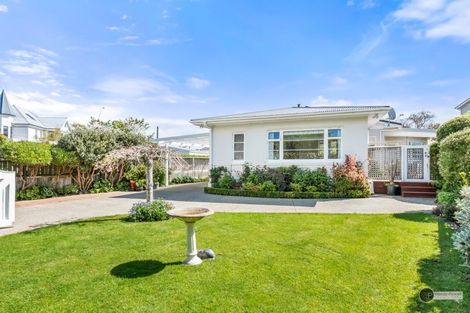 Photo of property in 16 Myrtle Street, Hutt Central, Lower Hutt, 5010