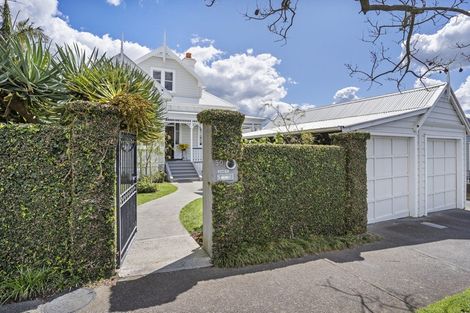 Photo of property in 50 Hamilton Road, Herne Bay, Auckland, 1011
