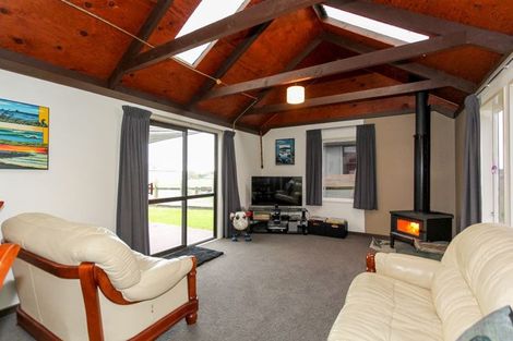 Photo of property in 69 Wrantage Street, Westown, New Plymouth, 4310