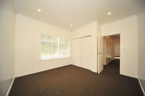 Photo of property in 10 Kellsmere Crescent, Island Bay, Wellington, 6023