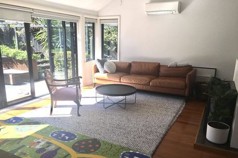 Photo of property in 261 Lake Road, Belmont, Auckland, 0622