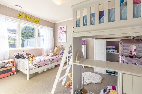 Photo of property in 10 Hartley Place, Awapuni, Palmerston North, 4412