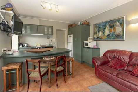 Photo of property in 43 Coote Road, Bluff Hill, Napier, 4110