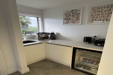 Photo of property in 78 Lantana Road, Green Bay, Auckland, 0604