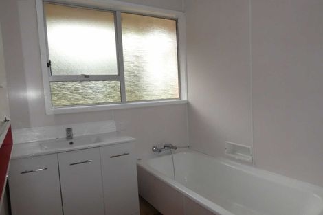 Photo of property in 3 Wadeley Road, Ilam, Christchurch, 8041