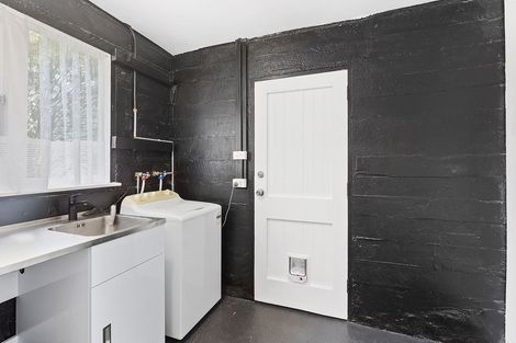 Photo of property in 8 Collier Avenue, Karori, Wellington, 6012