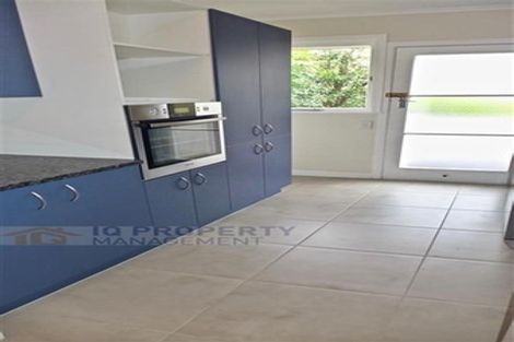 Photo of property in 1/15 East Coast Road, Milford, Auckland, 0620