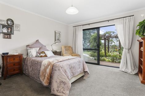 Photo of property in 135 Kennedy Road, Dairy Flat, Albany, 0792