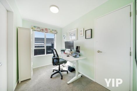 Photo of property in 12 Maraval Crescent, Grenada Village, Wellington, 6037