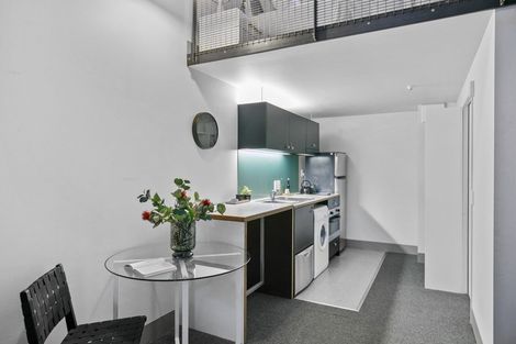 Photo of property in Urbane Apartments, 40/29 Webb Street, Mount Cook, Wellington, 6011