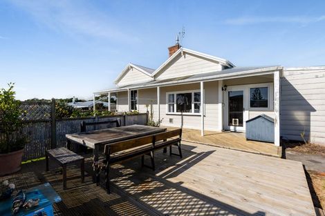 Photo of property in 2 Broadway, Waitara, 4320