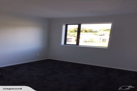 Photo of property in 5a Breakwater Way, Whitby, Porirua, 5024