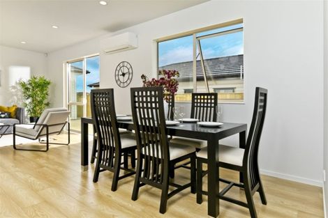 Photo of property in 58 Schoolside Road, Kumeu, 0810