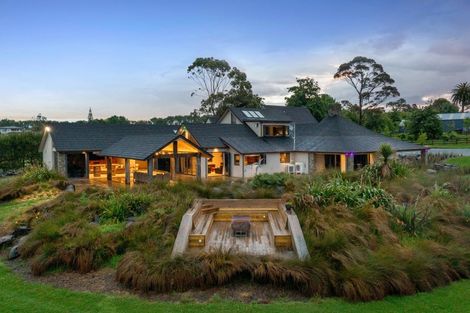 Photo of property in 255 Clifton Road, Whitford, Howick, 2571