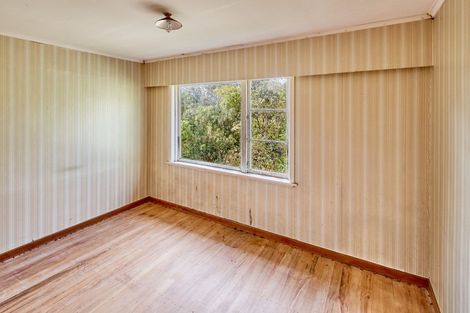 Photo of property in 6 Cunliffe Street, Johnsonville, Wellington, 6037